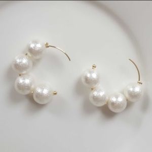 White Pearl Gold Hoop Earrings